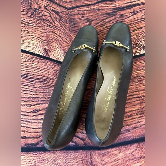 ‎Salvatore Ferragamo Heels Size 7.5 - Picture 3 of 11